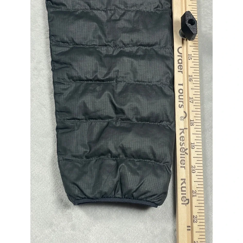 Uniqlo Puffer Jacket Kids 150 Gray Lightweight Packable Full Zip Quilted Coat